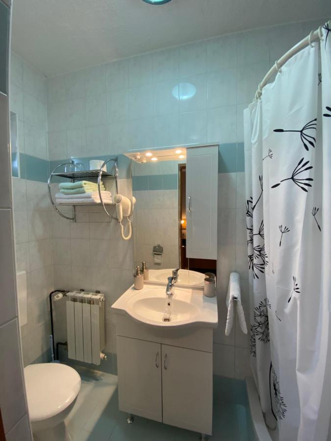 M&N Zafran Hotel Грабовац Екстериор снимка