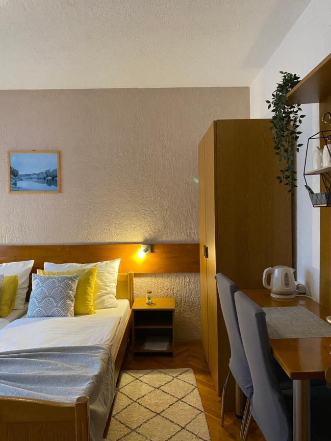 M&N Zafran Hotel Грабовац Екстериор снимка