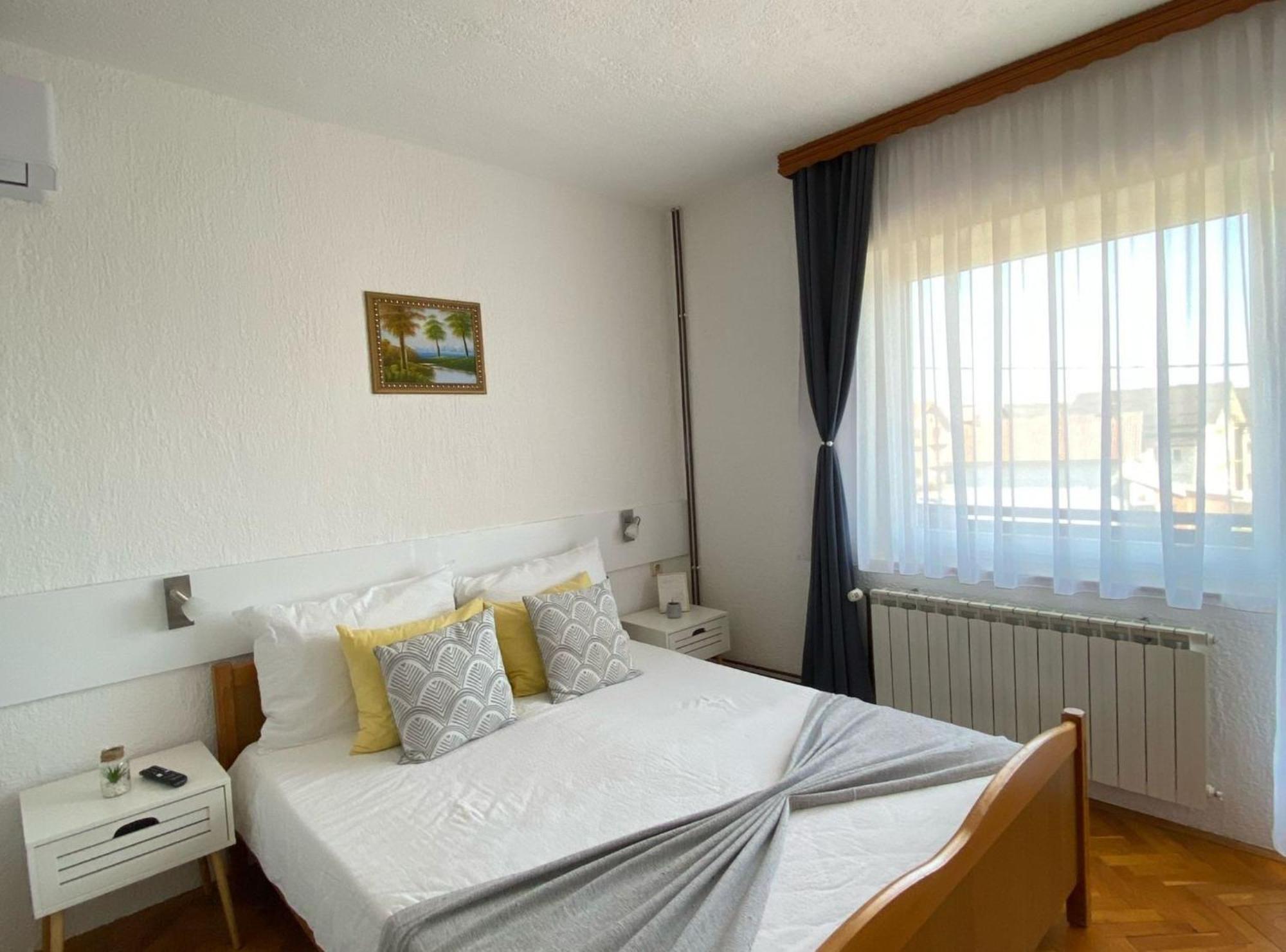 M&N Zafran Hotel Грабовац Екстериор снимка